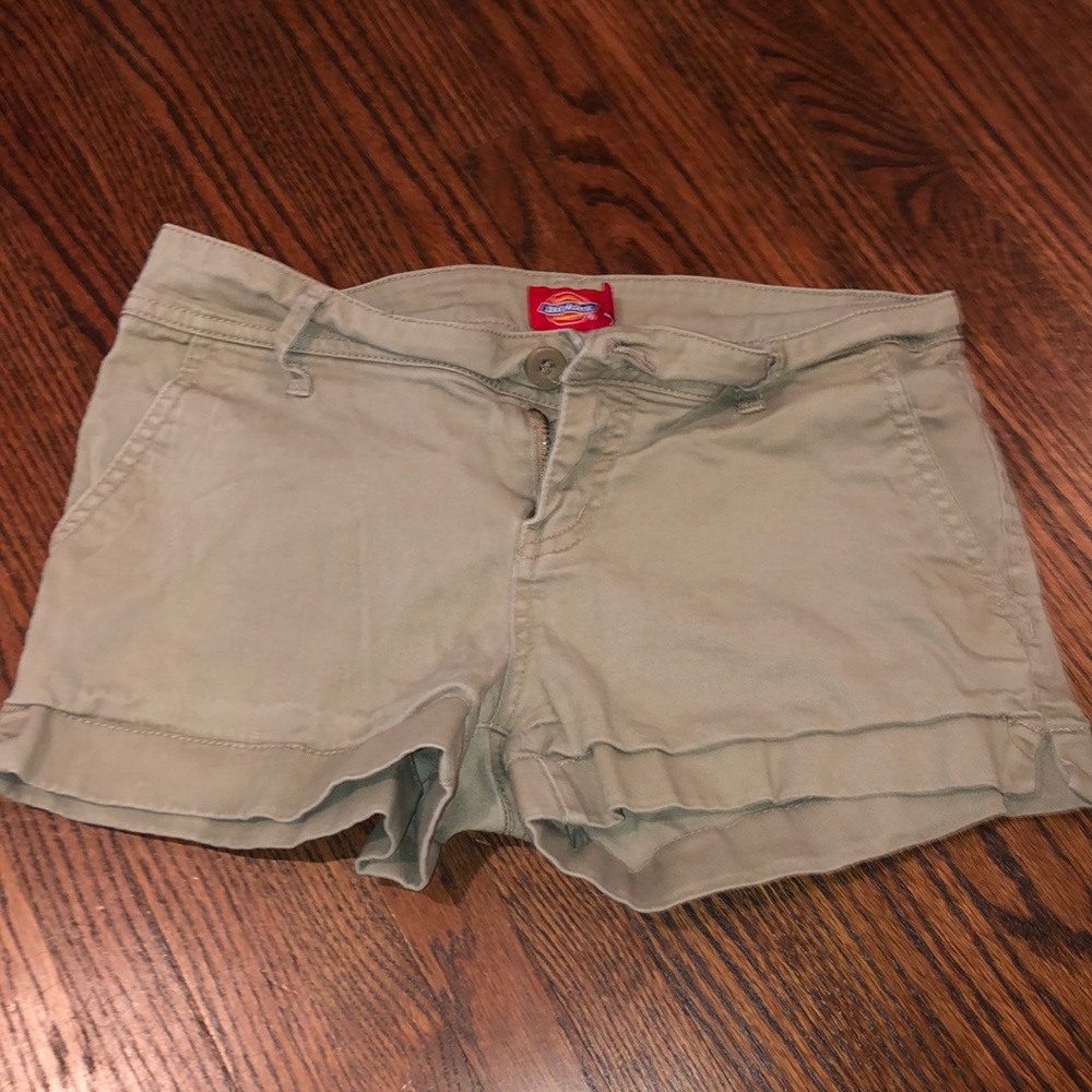 Dickies Khaki 3 inch shorts